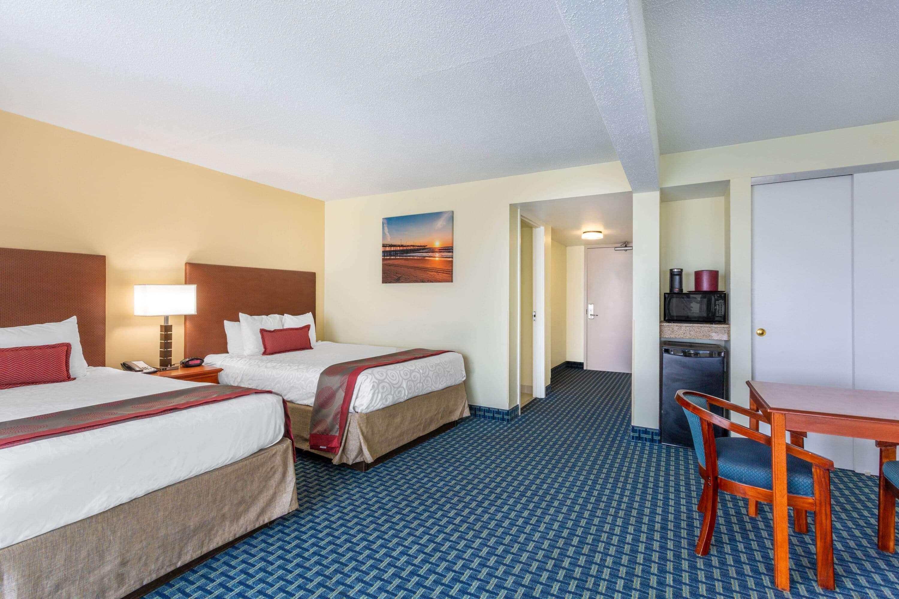 Ramada Plaza By Wyndham Virginia Beach Oceanfront Exterior photo